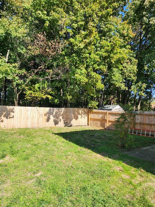 Building Photo - 3 Harbor Hill Ct