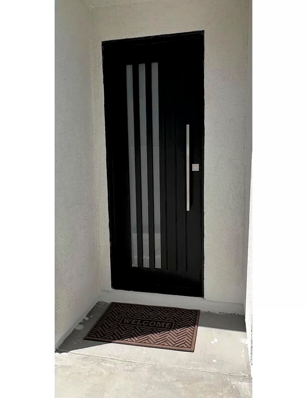 Building Photo - 14739 Drell St