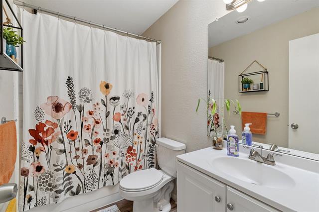 Building Photo - 1409 High Plains Dr