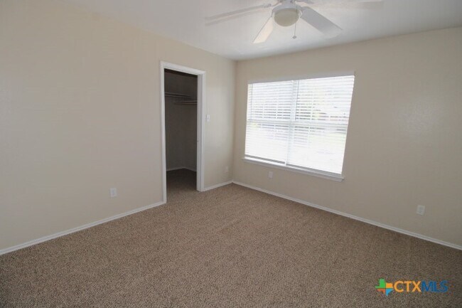 Building Photo - 6401 Nessy Dr