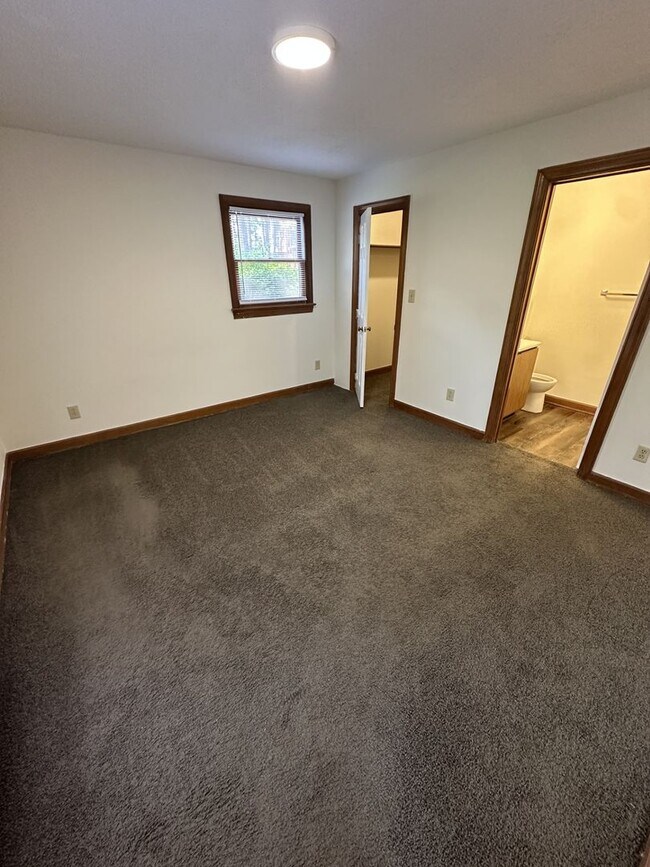 Building Photo - 3530-101 Ivy Commons Drive