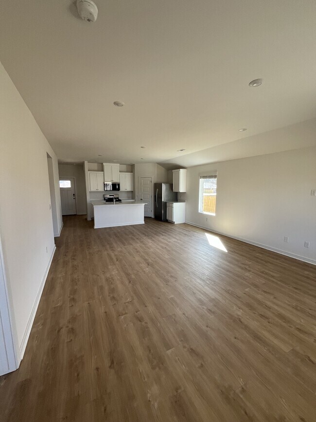 Building Photo - 573 Arizona St