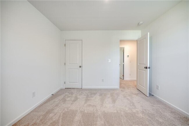 Building Photo - 49 Kestrel Dr