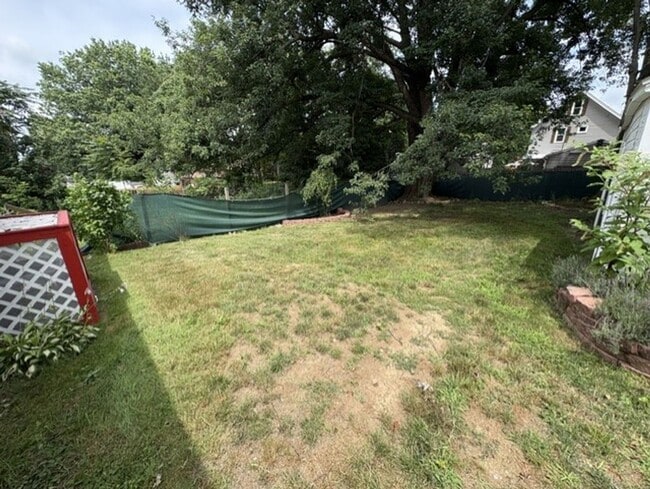 Building Photo - Charming 2-Bedroom Brick Home with Central Air, Garage & Spacious Backyard