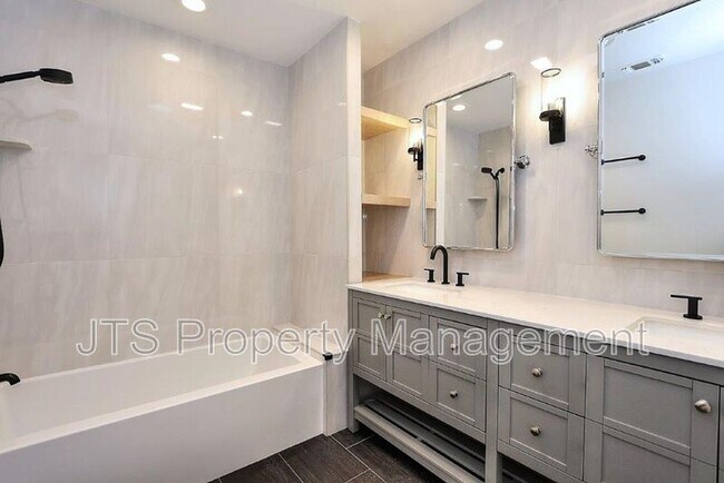 Building Photo - 2696 Prestwick Dr