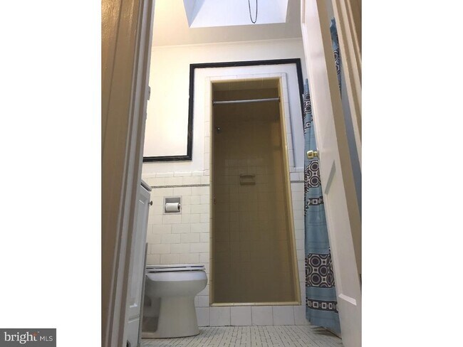 Building Photo - 41 Lamport Rd