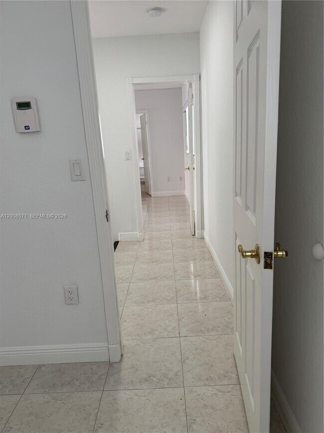 Building Photo - 3080 Bird Ave