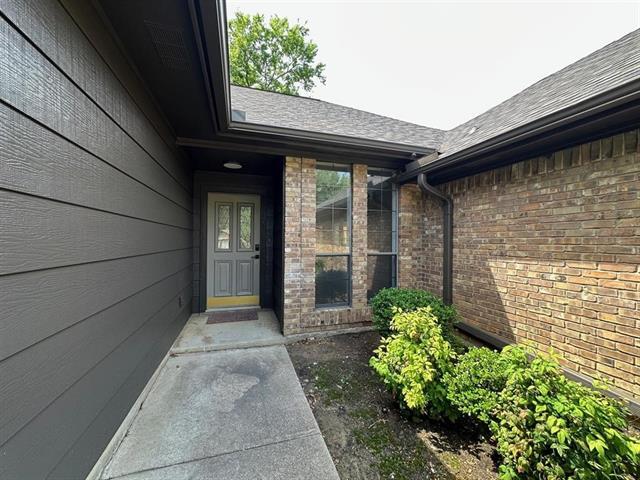 Building Photo - 2109 S Winding Creek Dr