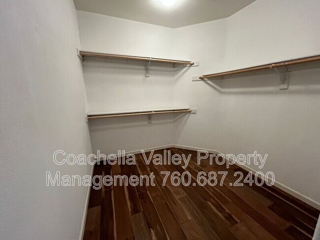 Building Photo - 49126 Pluma Roja Pl