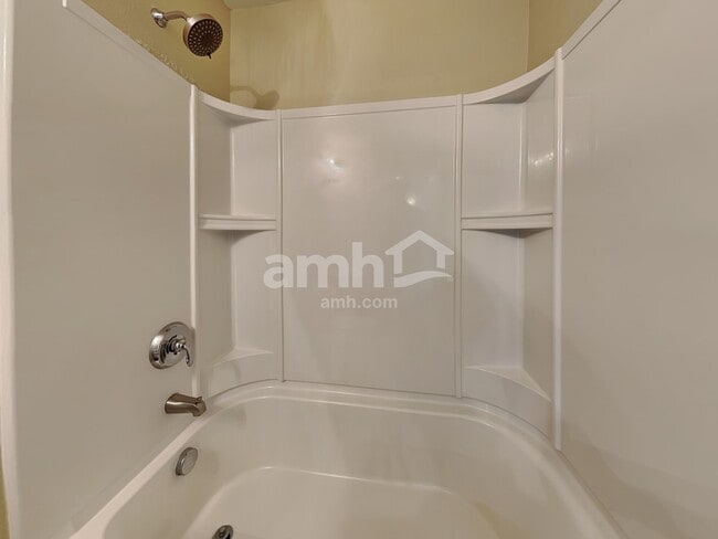 Building Photo - 1410 River Run Rd