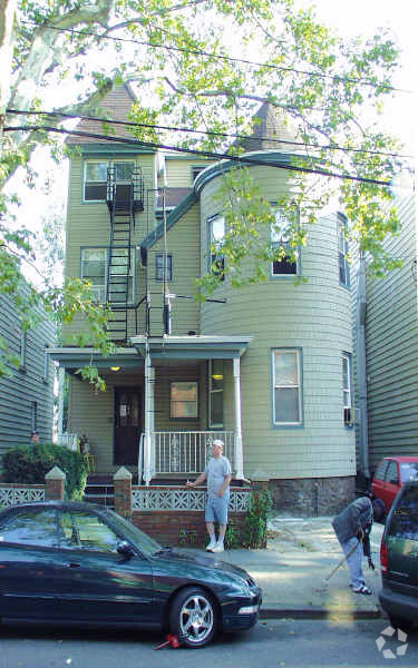 Building Photo - 58 Van Reipen Ave