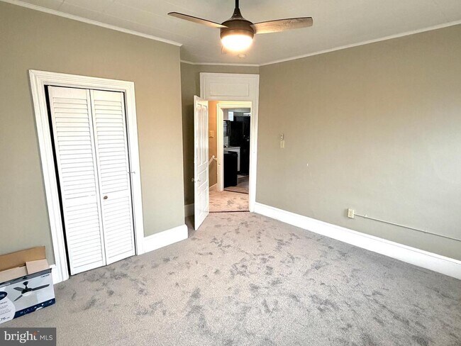 Building Photo - 14 Penn Ave