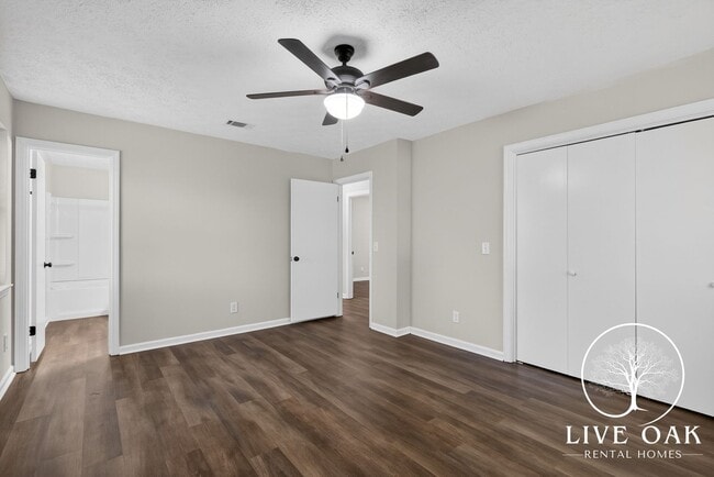 Building Photo - 623 Georgia Ave