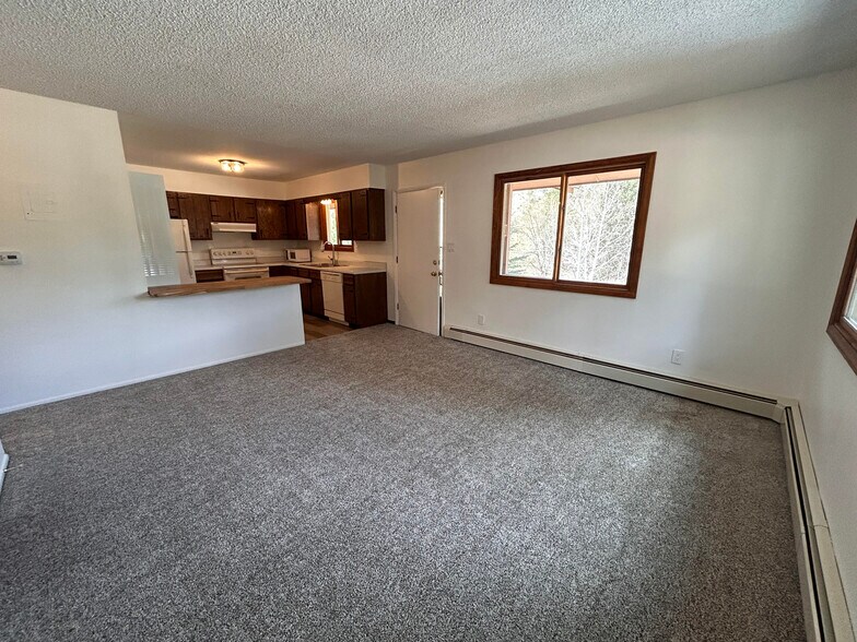 Building Photo - 10215 Ute Pass Ave