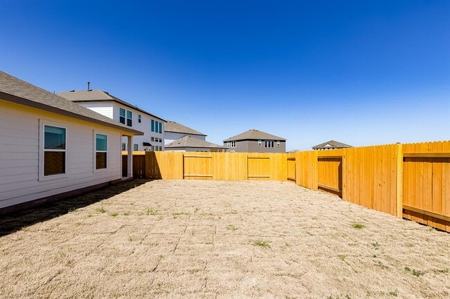 Building Photo - 125 Comet Pointe Dr