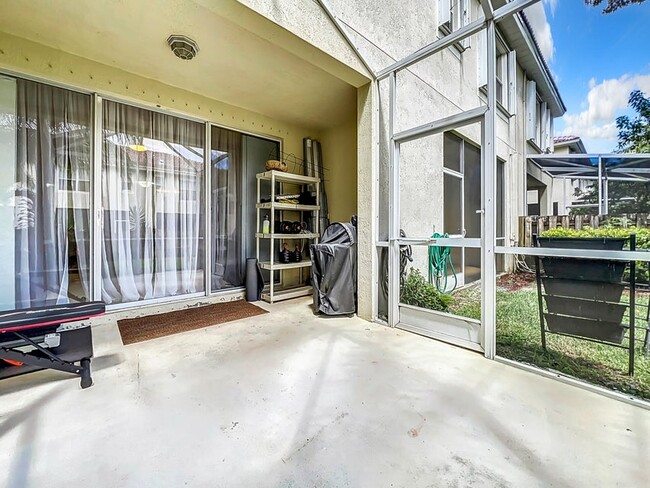 Building Photo - 9880 Porta Leona Ln