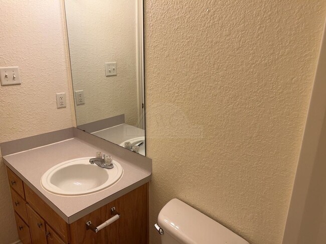 Building Photo - 4506 Mattie Dr