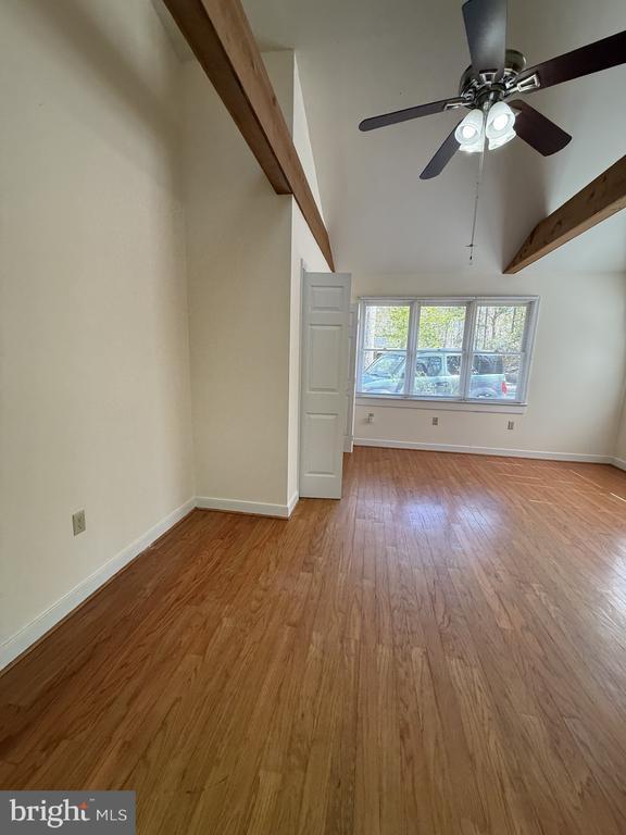 Building Photo - 130 Spring Wood Dr