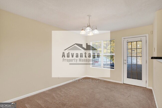 Building Photo - 8100 Oakley Cir