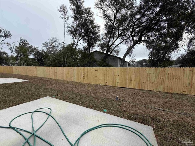 Building Photo - 8049 Westpointe Ln