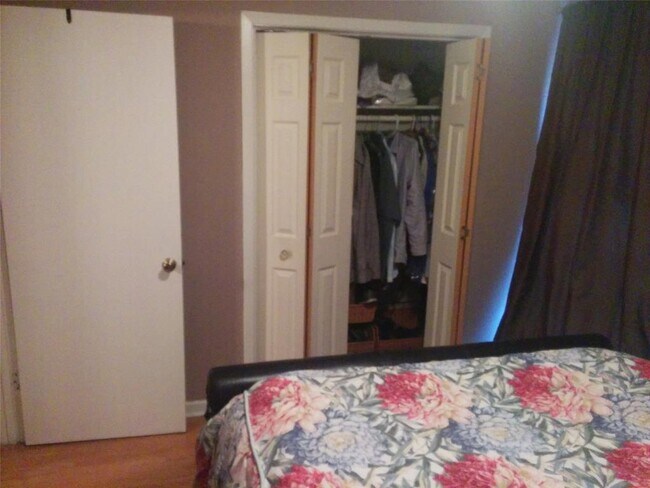 Building Photo - 2708 S 1st St