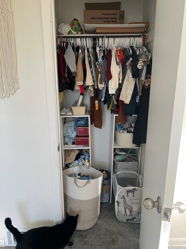 Building Photo - 6712 Grove Rd