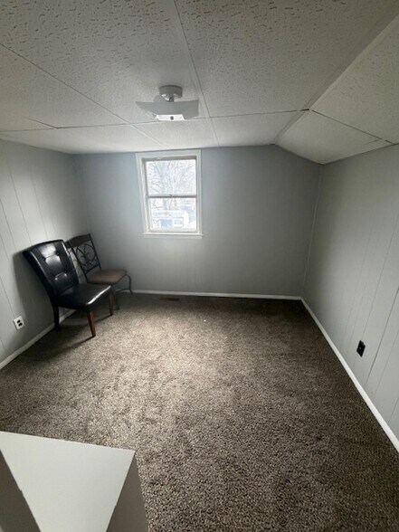 Building Photo - 379 Falconer St