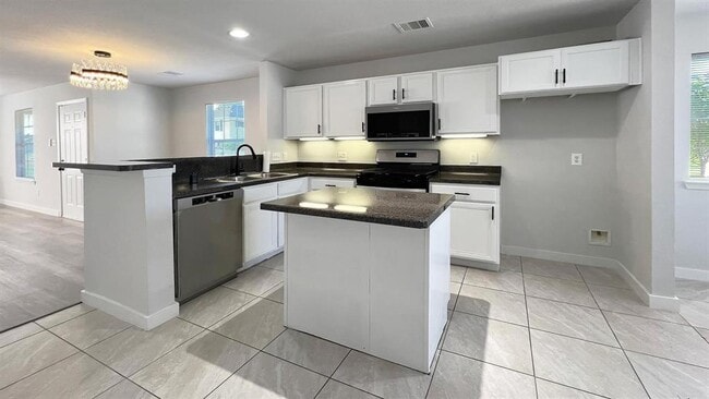 Building Photo - 20917 Patriot Park Ln