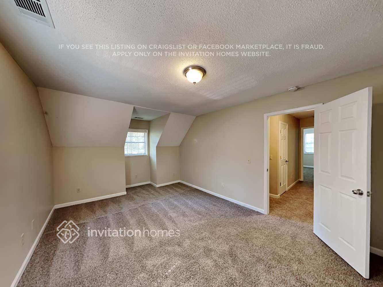 Building Photo - 6101 Crabapple Pl