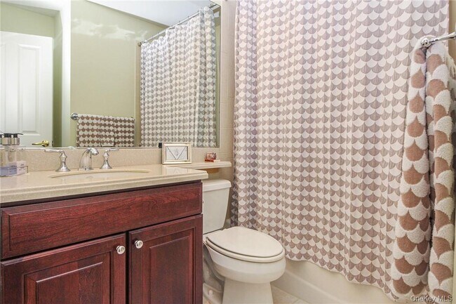 Building Photo - 213 Waterside Close