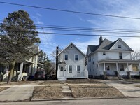 Building Photo - Charming 2-Bedroom Home in Rockford – Upda...