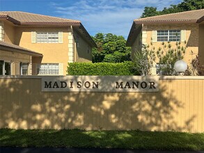 Building Photo - 3034 Coral Springs Dr