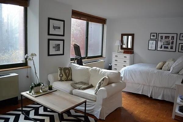 Primary Photo - 295 Greenwich St