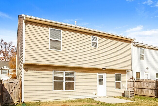 Building Photo - 4617 Esmeralda Drive