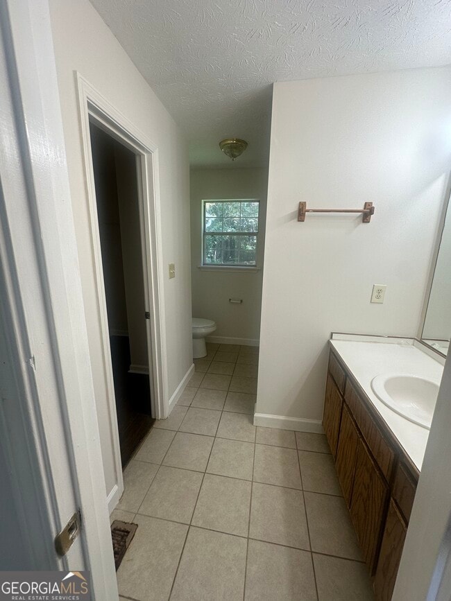 Building Photo - 253 Whitney Ln