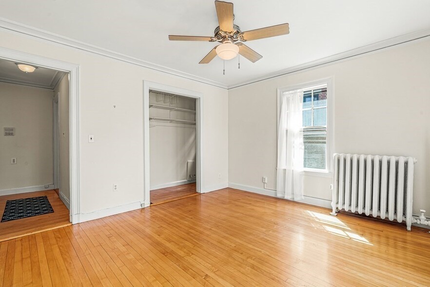Living Room - 36 Ash St