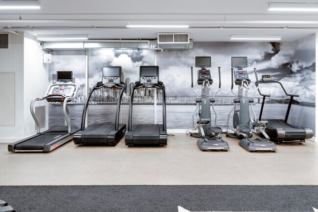 Building Photo - 1395 22nd St