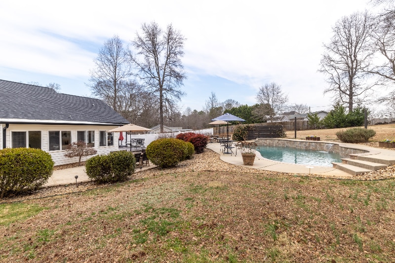 Building Photo - 1551 Decatur Dr