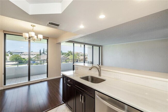 Building Photo - 5950 Pelican Bay Plaza S