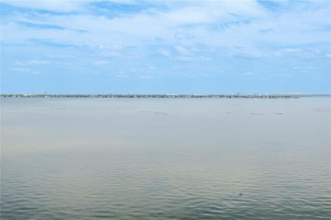 Building Photo - 2912 W Santiago St