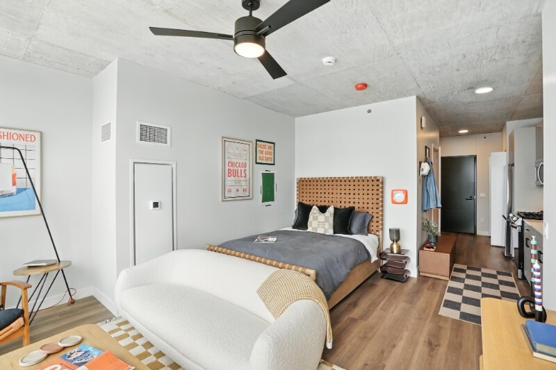 Building Photo - 378 N Aberdeen St