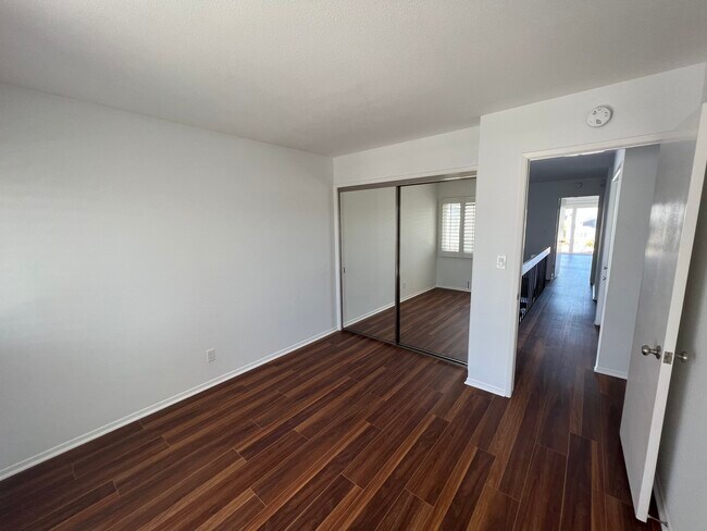 Building Photo - 109 Grand Canal