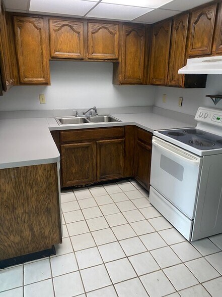 Building Photo - 3714 Colby St
