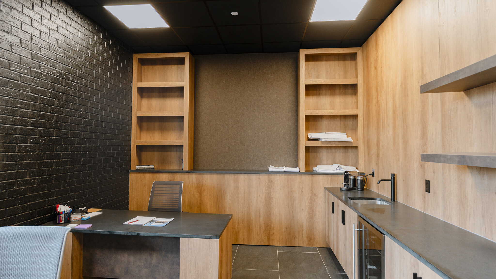 Office - 201 Newark Pompton Turnpike