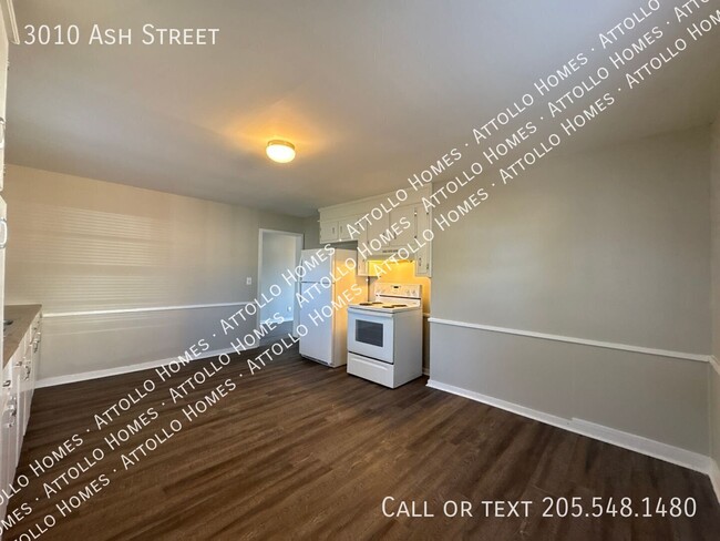 Building Photo - 3010 Ash St