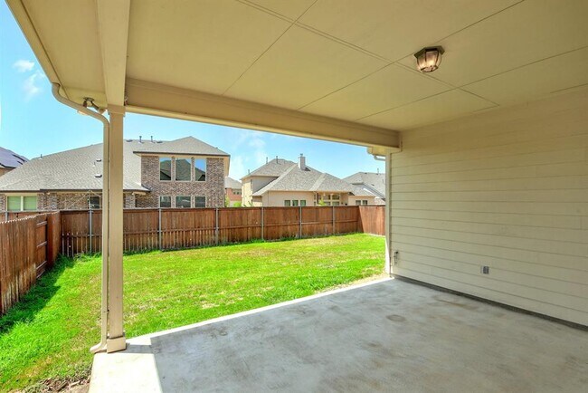 Building Photo - 17916 Crimson Apple Way