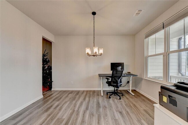 Building Photo - 4665 Shipley Ave