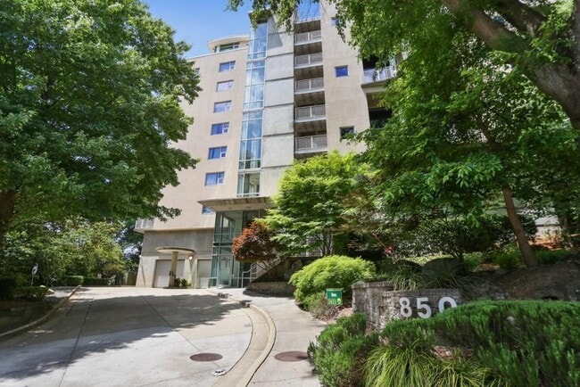 Building Photo - 850 Ralph McGill Blvd NE