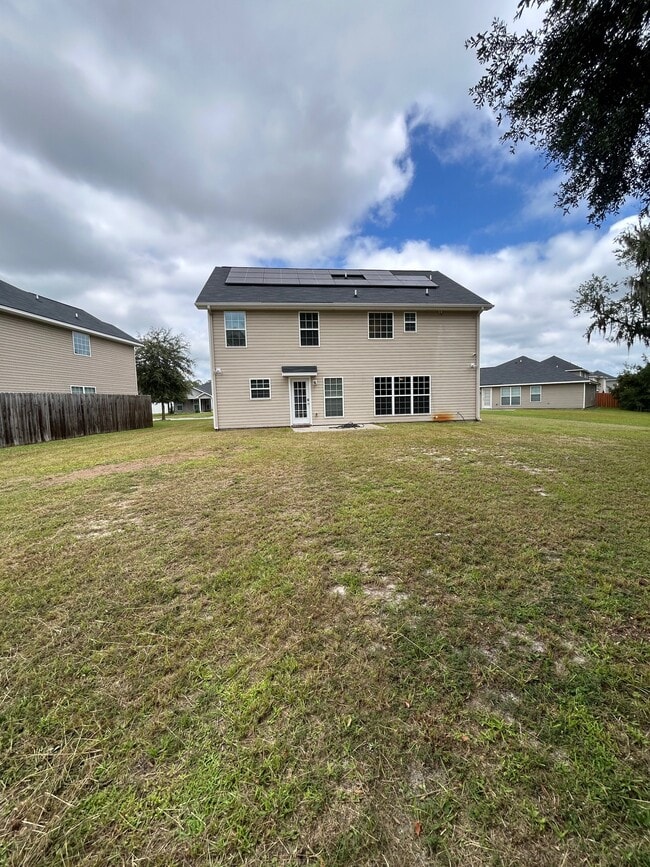 Building Photo - 709 Highgrove Ct