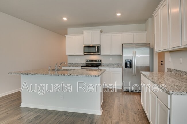 Building Photo - 5419 Thrasher Ln